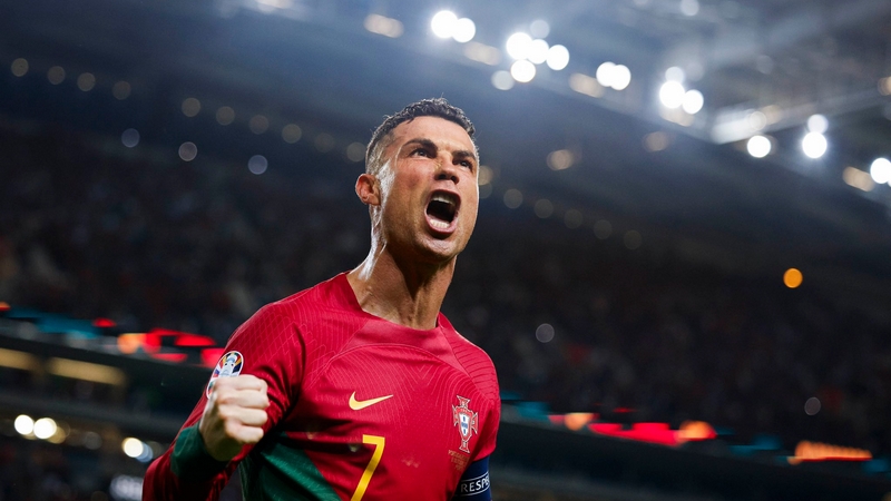 Và không thể bỏ qua Ronaldo với nghị lực phi thường Và không thể bỏ qua Ronaldo với nghị lực phi thường